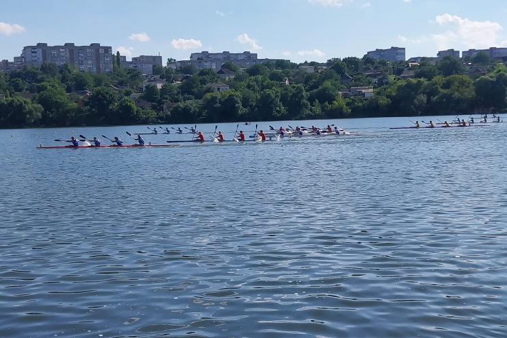 Вилківські спортсмени вибороли 12 медалей на Відкритому чемпіонаті України з веслування
